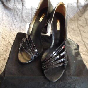 Ladies black leather shoes
